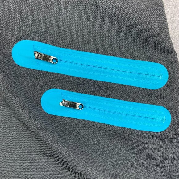 Lululemon Mens Shorts 34 Gray Chino Cadence Commute Cargo 11" Flap Pockets Nylon - Picture 2 of 10